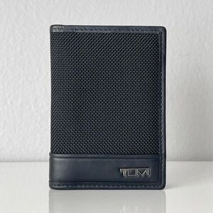 TUMI Slim Bi-Fold Small Wallet ID Holder